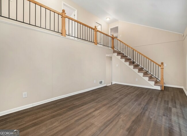 Foto del edificio - Room in House on Granada Pl