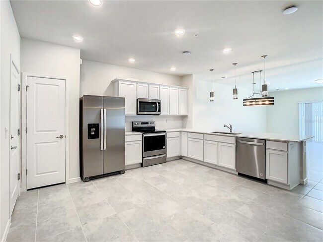 Building Photo - 2865 Clever Ln
