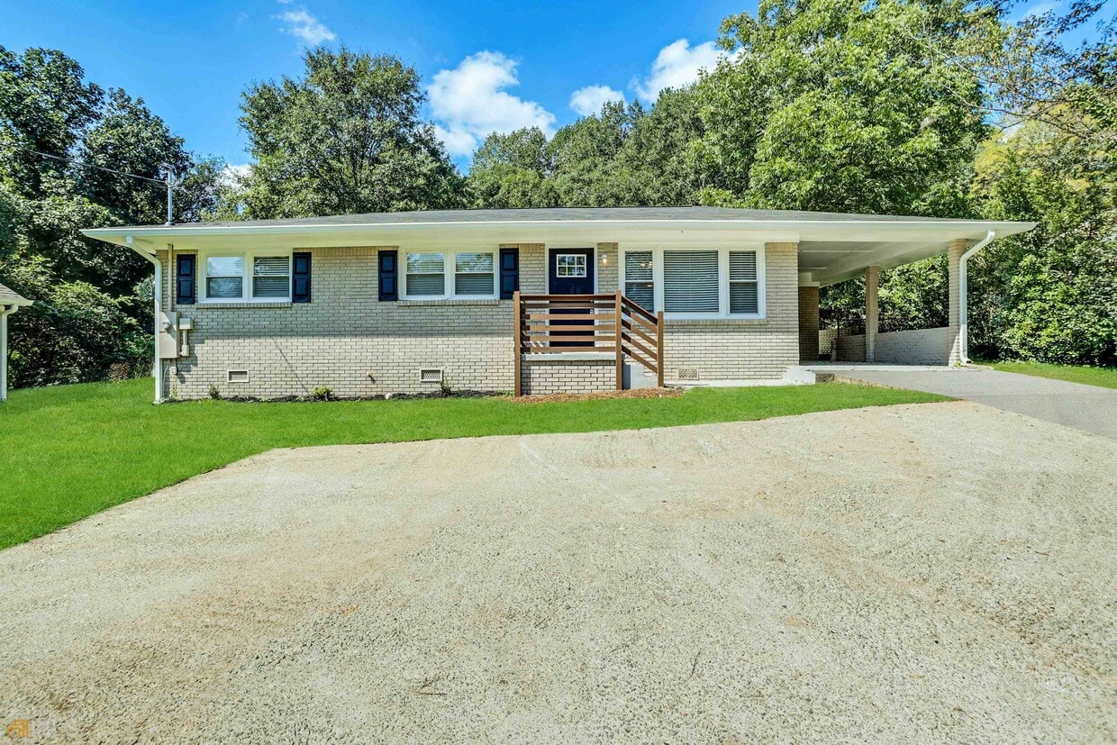 2957 Browns Mill Rd SE, Atlanta, GA 30354 House Rental in Atlanta, GA