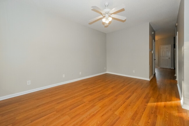 Foto del edificio - 373 Smokewood Wy