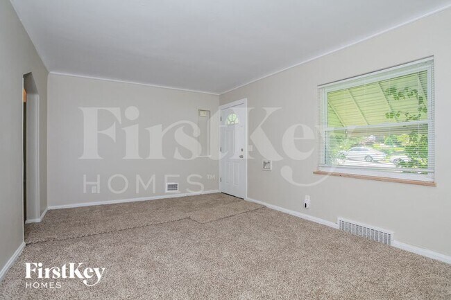 Foto del edificio - 5256 Ponce Ln