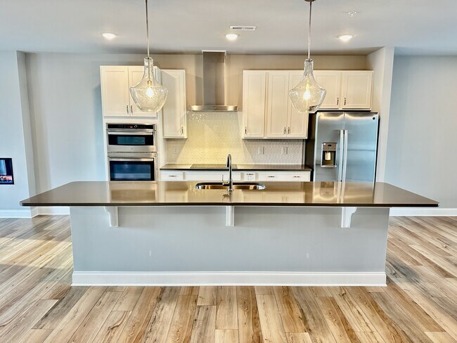 Cocina Gourmet - 1253 S Blount St