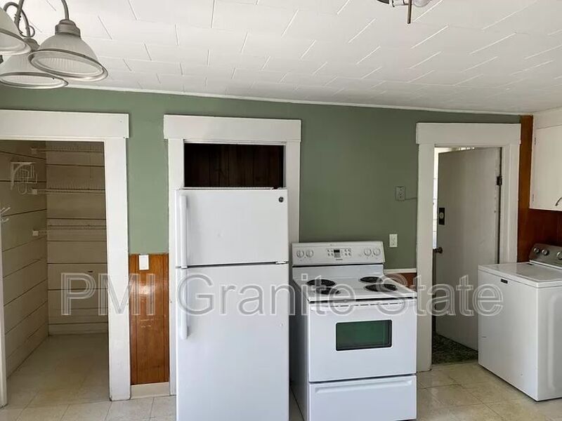 12 Malvern St Unit 2, Manchester, NH 03104 Condo for Rent in