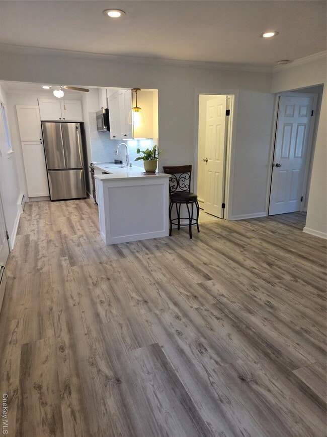 Foto del edificio - 127 E 12th St