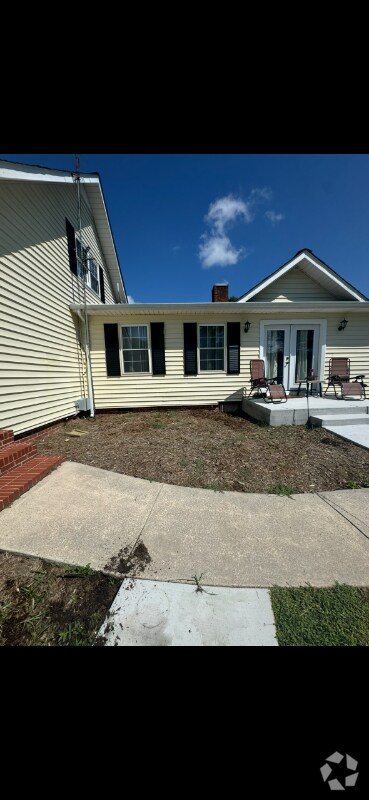 Building Photo - 5021 Speedway Rd