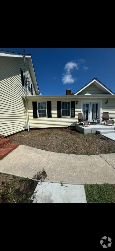 Building Photo - 5021 Speedway Rd