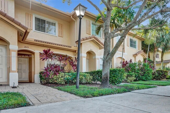 Foto del edificio - 2613 SW 83rd Terrace