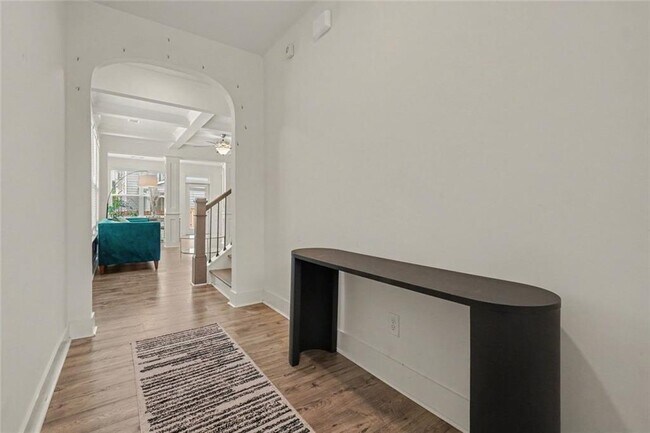 Foto del edificio - 7740 Baron Rd