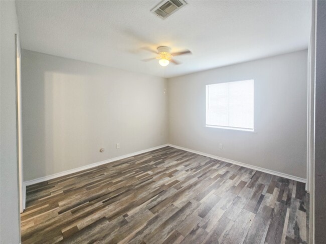 Building Photo - 398 Duroux Rd