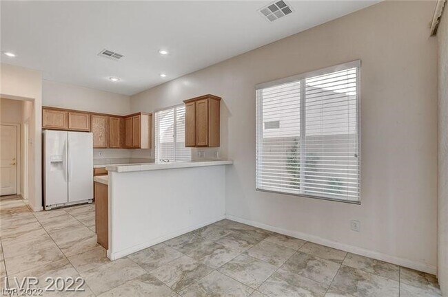 Building Photo - 9523 Range Crest Ave