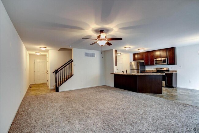 Foto del edificio - 13105 Tesson Springs Dr