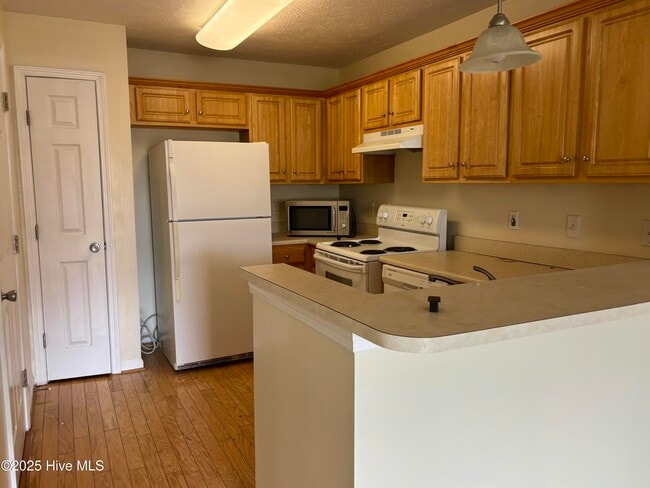 Building Photo - 609 Spencer-Farlow Dr