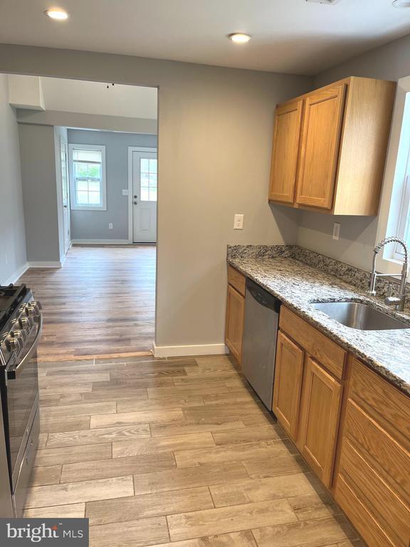 Building Photo - 169 Tuckerton Rd