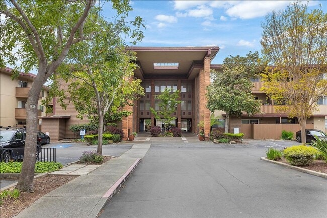 Photo - 1311 Webster St Apartment