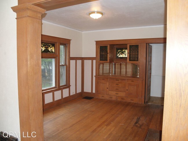 Foto del edificio - 937 17th Ave SE