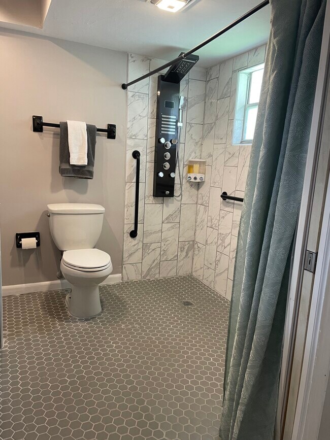 Fully Wheelchair Accessible bathroom with luxury shower - 4836 Tudor Dr