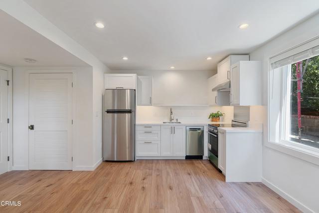 Foto del edificio - 6341 Rosswood Terrace