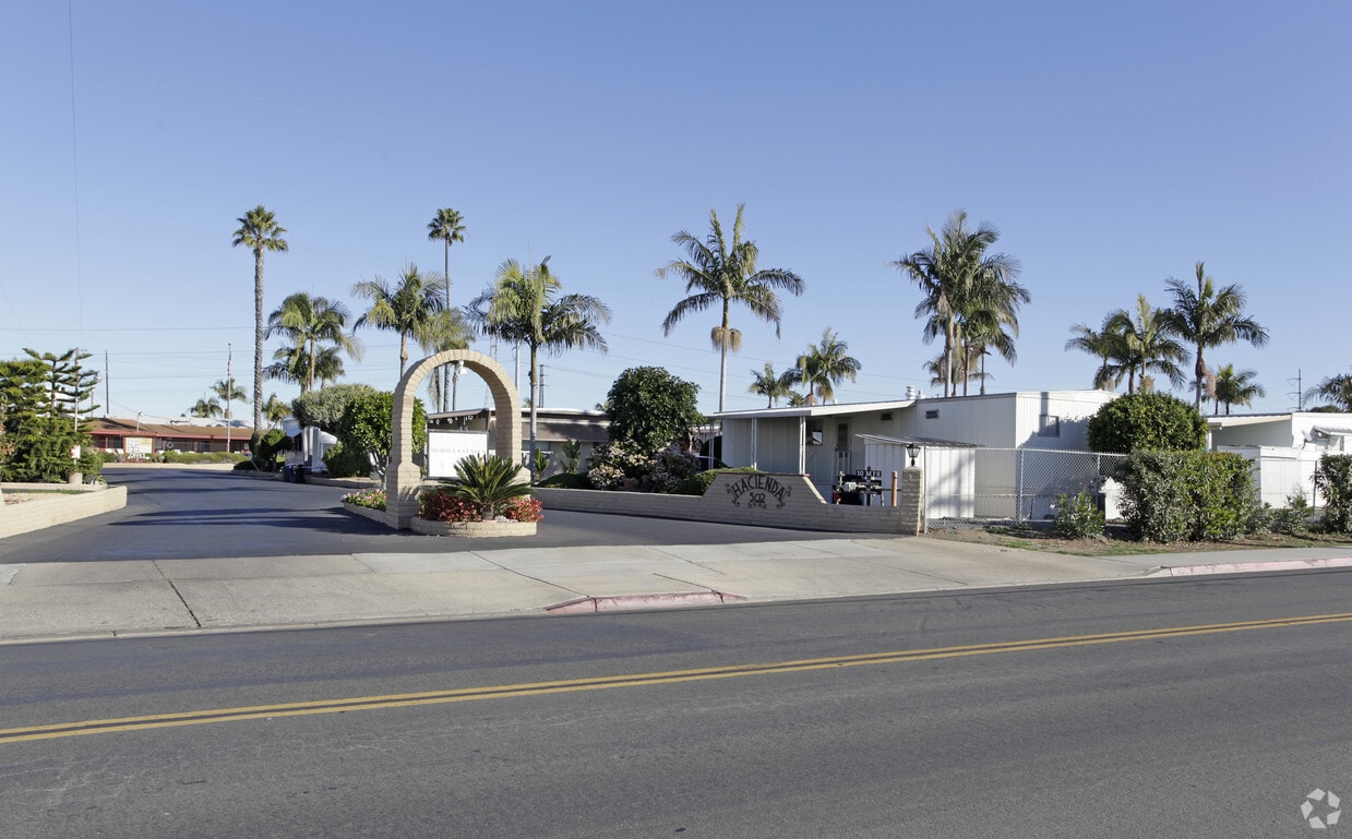 Primary Photo - Hacienda Mobile Estate