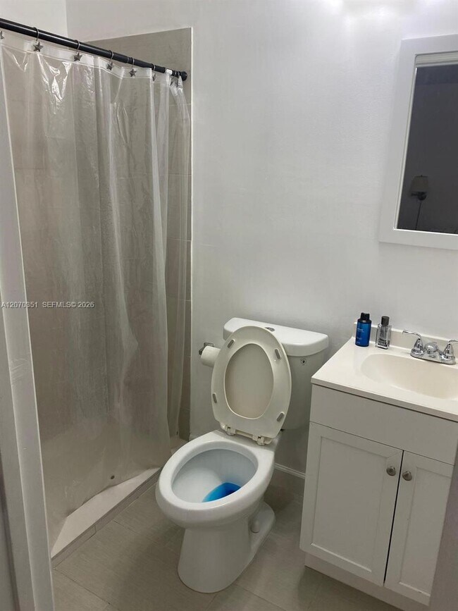 Foto del edificio - 2529 NE 41st Terrace