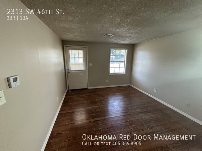 Building Photo - 2313 SW 46th St