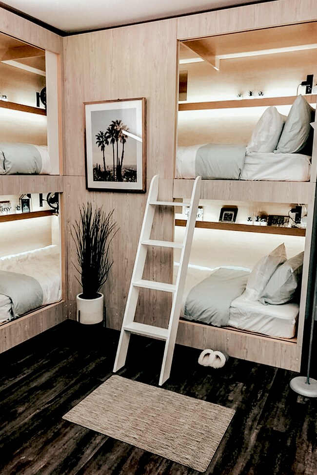 Foto del edificio - bedroom in Los Angeles CA 90066