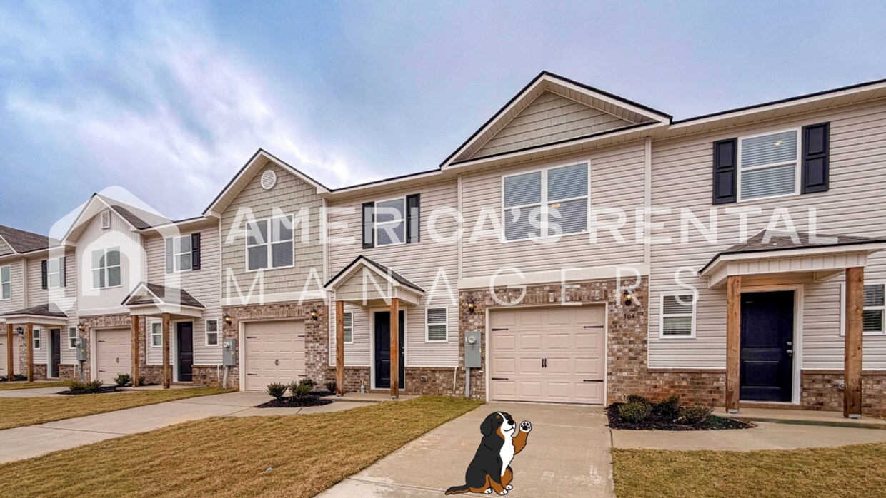 Foto principal - ONE AND A HALF MONTH FREE!! Spacious New Construction Townhome Available Now