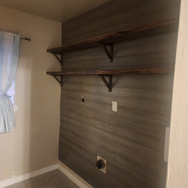 Building Photo - 7207 Addicks Clodine Rd