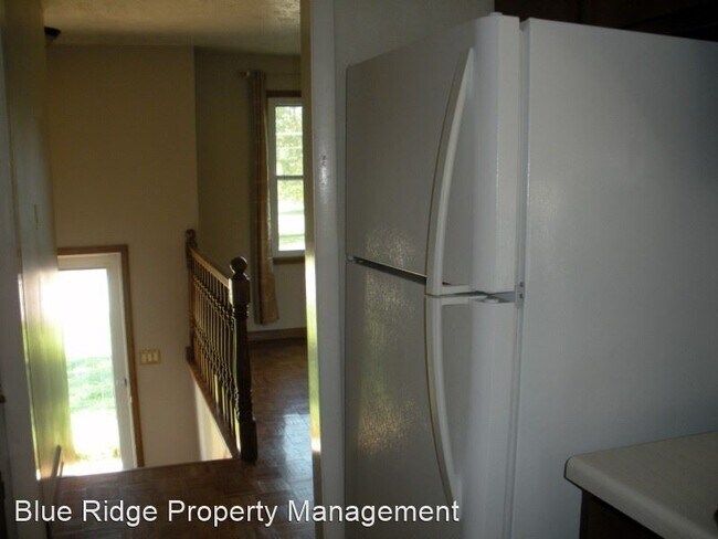 Building Photo - 3 br, 2 bath House - 324 Magnolia Court