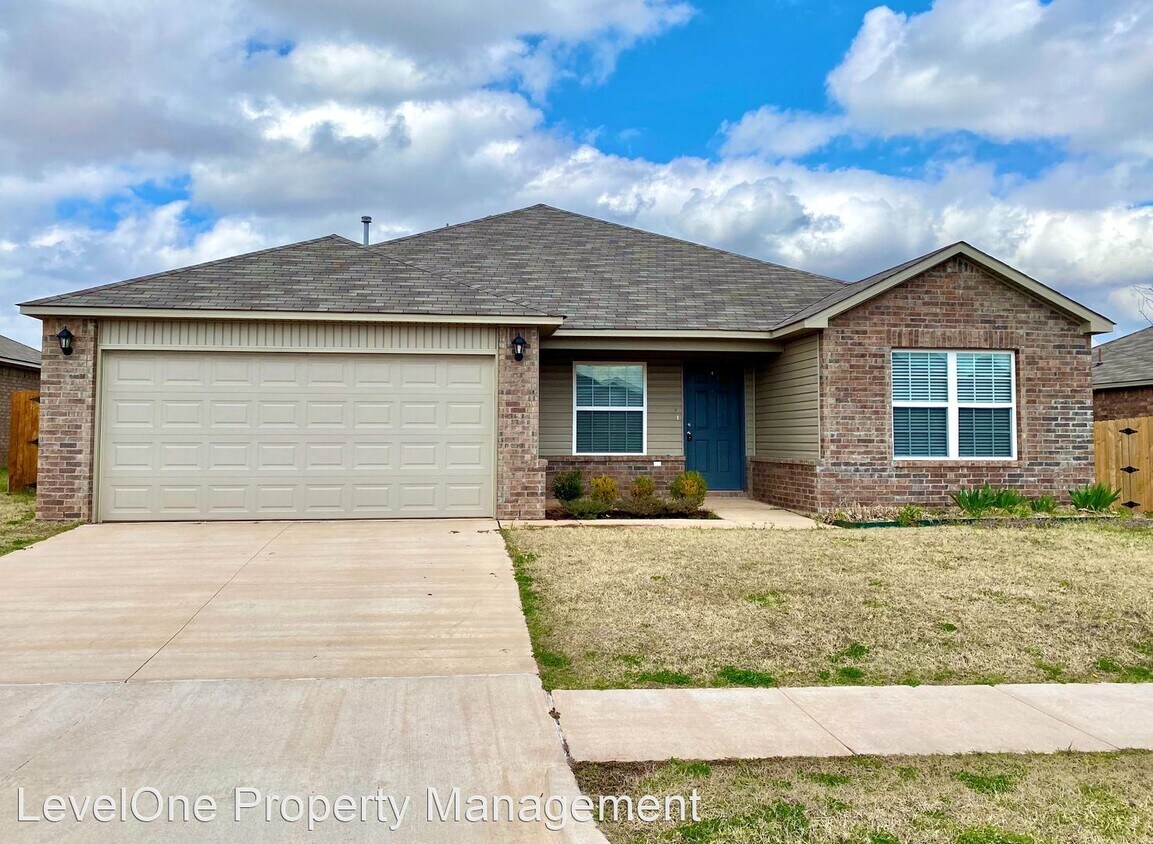 Primary Photo - 4 br, 2 bath House - 3525 SE 95th St