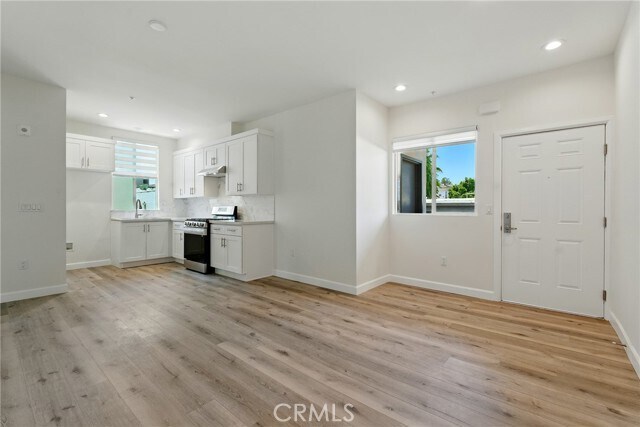 Building Photo - 11302 Morrison St