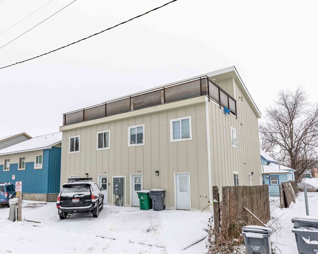 Foto principal - 314 S Asbury St