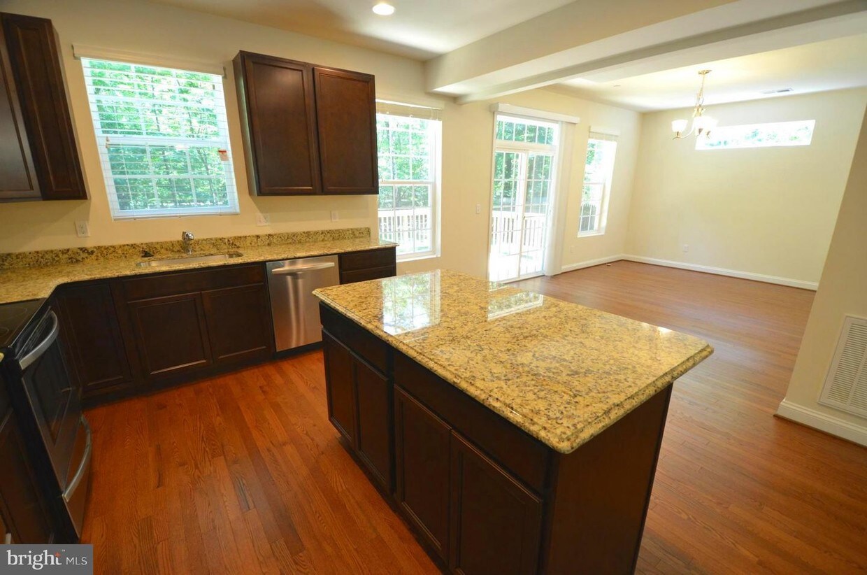 5917 Sneed Dr, Deale, MD 20751 House Rental in Deale, MD