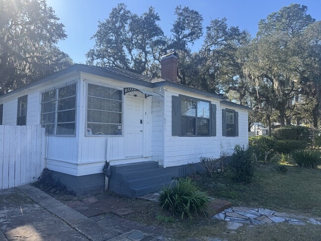 Foto del edificio - 8017 Oakwood St