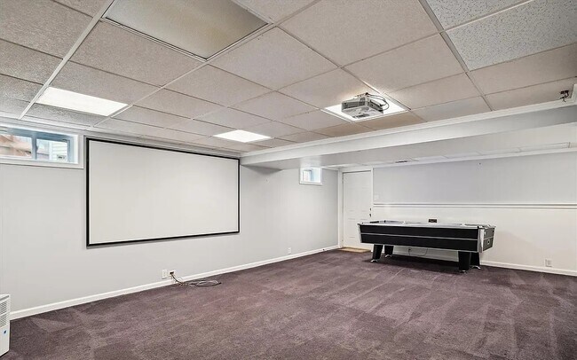 Foto del edificio - 103 Huntington Ct