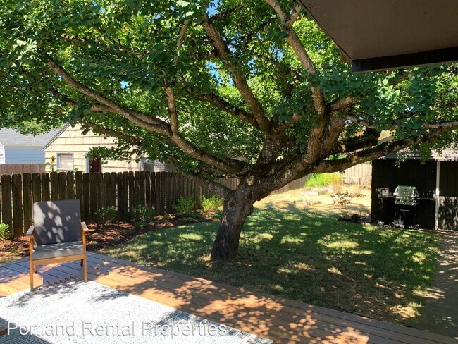 Foto del edificio - 2 br, 1 bath House - 6119 SE Knight St.