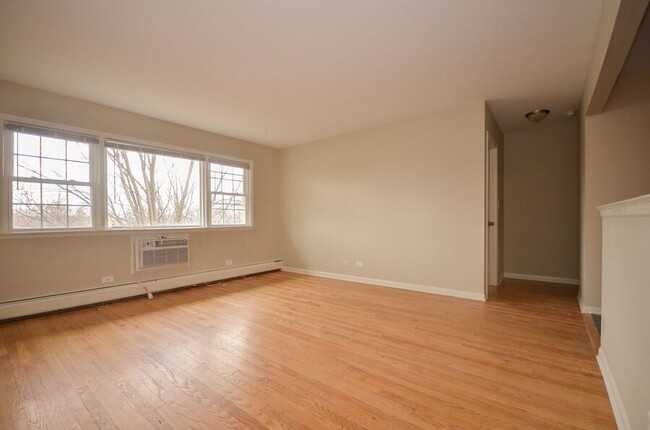 Foto del edificio - 27 N Maple Ct