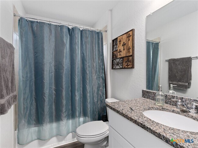 Building Photo - 597 Summersweet Rd