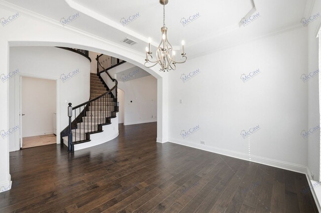 Building Photo - 6700 Palmdale Ln