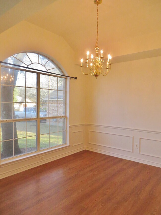Foto del edificio - 3 Bedroom 2 Bathroom Parkview Estates Home