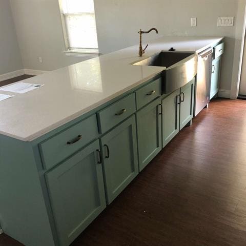 Building Photo - 808 W Hull St