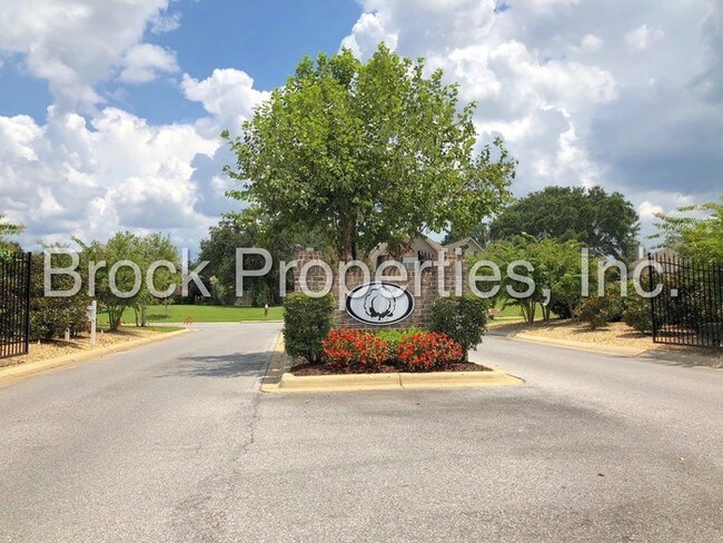 Foto del edificio - 5608 Heatherton Rd