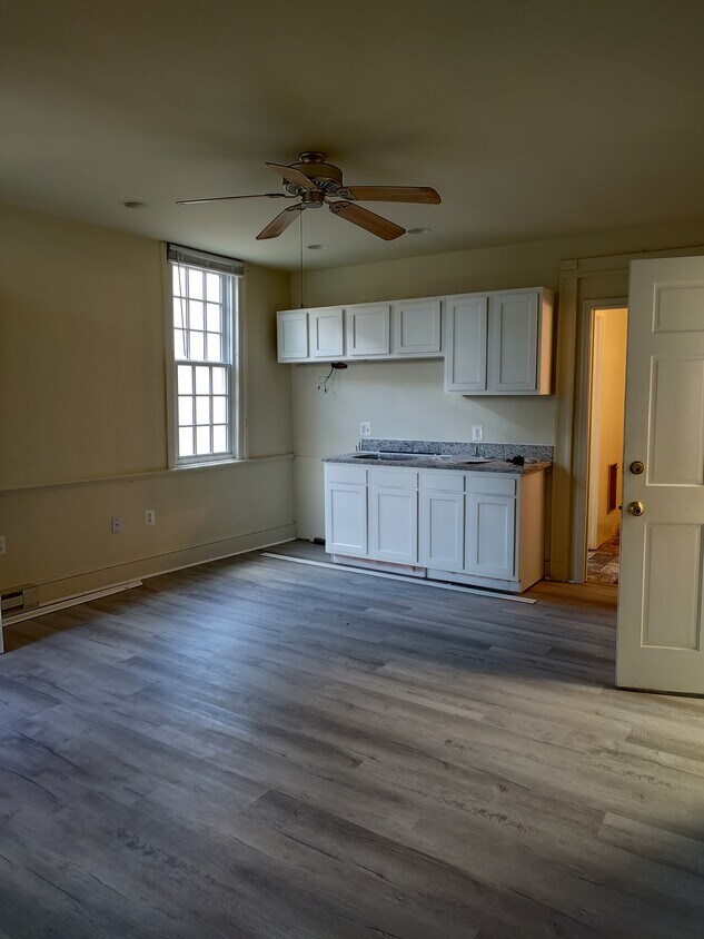 114 N East St Unit C, Culpeper, VA 22701 Apartments in Culpeper, VA