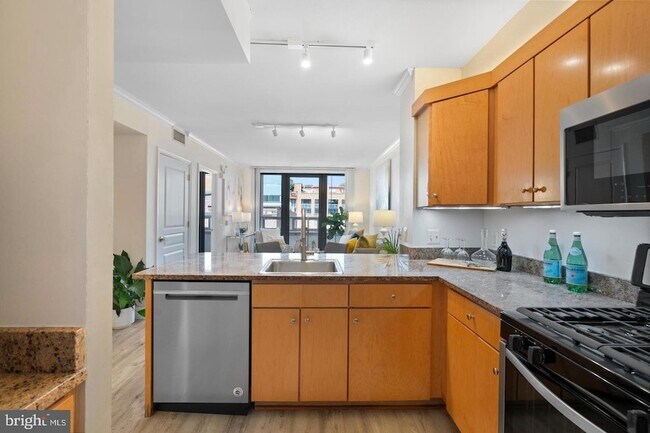 Building Photo - 631 D Street NW
