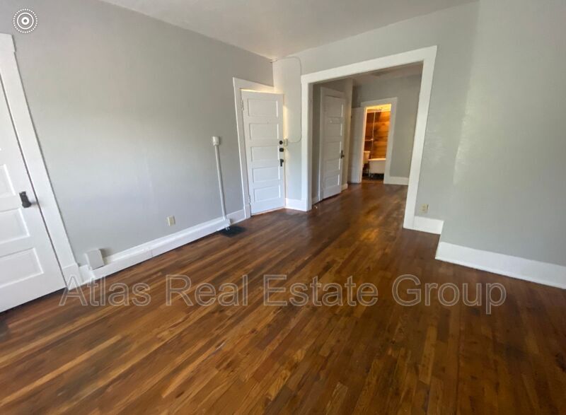 Building Photo - 1411-1415 W Colorado Ave