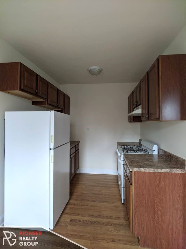 Building Photo - 2600 N Kimball Ave
