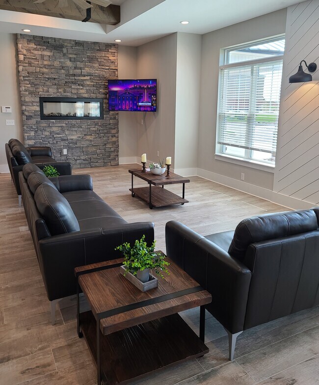 Crestwood Commons Apartments 10000 Judge Carden Blvd Crestwood, KY