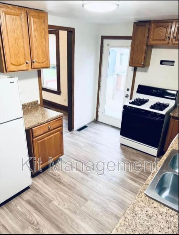 Foto del edificio - 619 Durango Dr