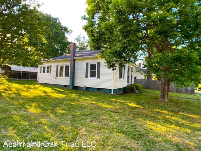 Building Photo - 3 br, 1 bath House - 637 North Avenue