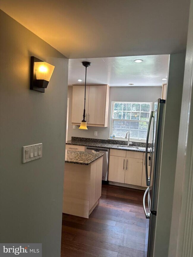 Building Photo - 42871 Churchill Downs Dr