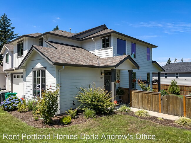 Building Photo - 4 br, 2.5 bath House - 15679 NE Clackamas ...